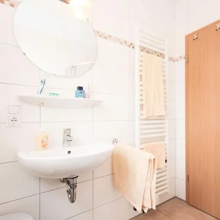Helga Comfortable Holiday Semesterbostad